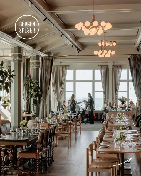 Sveip for å se tilbudene våre under Bergen Spiser 🤎 3-retters middag til 600,- 2-retters lunsj til 300,- Barsnacks til 150,- Velkommen 🤎…