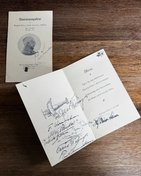 Et historisk tilbakeblikk til 1926 fra Fløirestauranten📜 Vi har funnet en helt spesiell skatt fra fortiden! En original meny fra festmidd…
